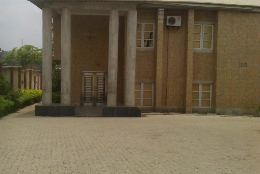 6 Bedroom Duplex with 4 Rooms BQ -NO. 10B Volta Street, Off Thames Street, Maitama