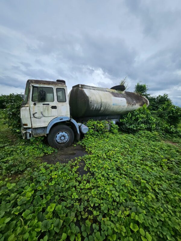 ....ADC/PH/AU/111 (IVECO SHORT TANKER) - Image 2