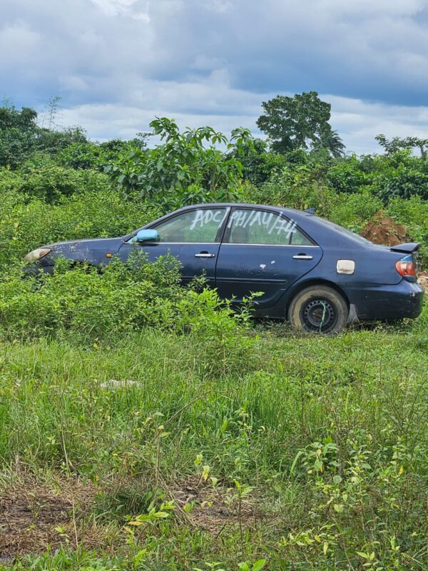 ....ADC/PH/AU/074 (TOYOTA CAMRY NAVY BLUE)