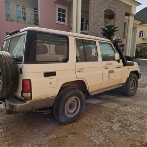 Land Cruiser -Hard top- Zamfara